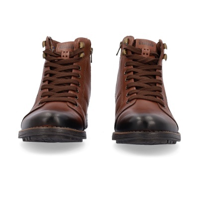 Botas masculinas castanhas em couro com detalhes em preto na ponta