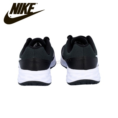 Sapatilhas Nike desportivas pretas vistas de trás