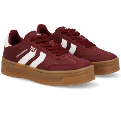 Ténis desportivos vinho com detalhes brancos e sola castanha da Converse Company