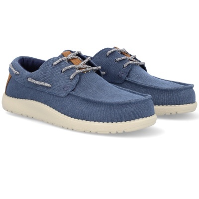 Sapatos tipo mocassim em tecido azul com atacadores cinza e sola branca