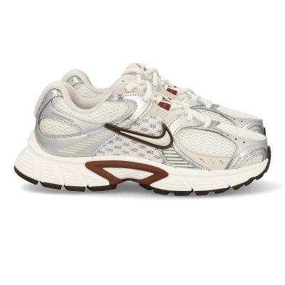 Sapatilhas desportivas Nike brancas com detalhes castanhos e prateados