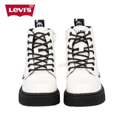 Botas Levi's brancas com atacadores negros e sola preta