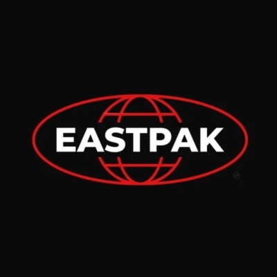 Logo da marca EASTPAK com contorno de globo vermelho em fundo preto