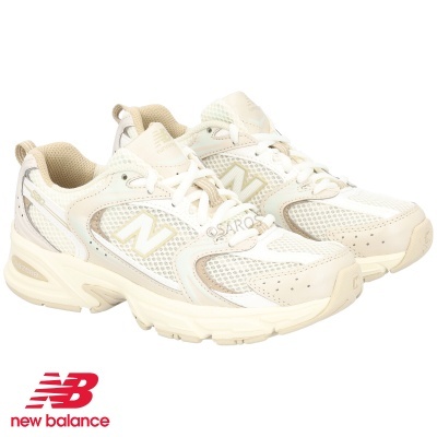 Sapatilhas desportivas New Balance brancas e bege com logo 'N' nas laterais