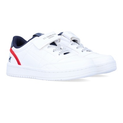 Ténis brancos com fecho de velcro e detalhes azuis e vermelhos