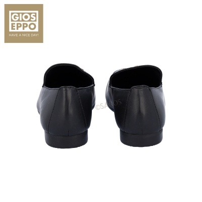 Sapatos pretos GIOS EPPO vistos de trás