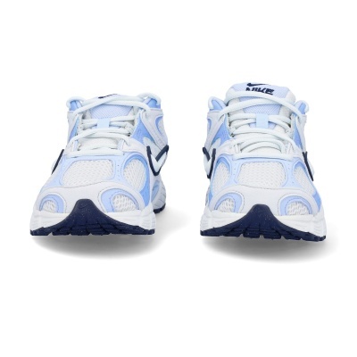 ténis desportivos Nike brancos e azuis