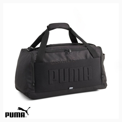 Mala desportiva preta Puma com fecho e alças em fundo branco