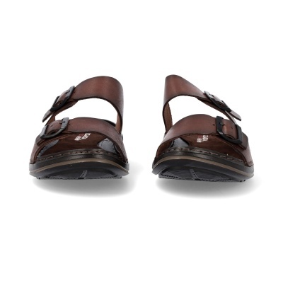 Sandálias masculinas em couro castanho com tiras e fivelas pretas