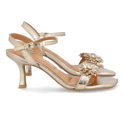 Sandálias femininas douradas com flores e salto médio