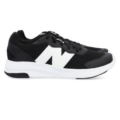Sapatilhas New Balance pretas com sola branca laterais