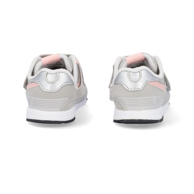 Sapatilhas New Balance cinza, branco e rosa vista traseira