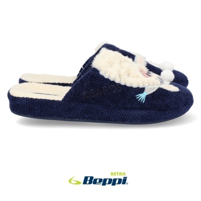 Chinelos Beppi azul escuro com interior peludo e detalhe decorativo face