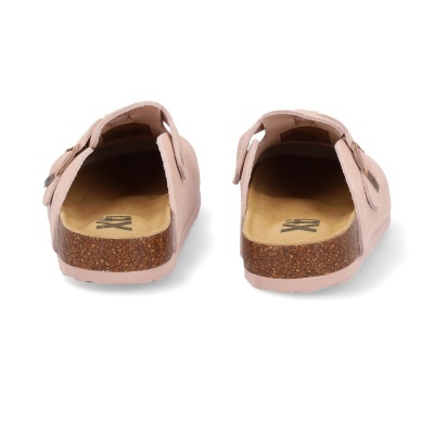 chinelos rosa claro com sola de cortiça vistos de trás