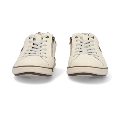 Sapatos casuais creme com atacadores e fechos laterais, vistos de frente