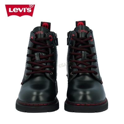 Botas pretas Levi's com atacadores vermelhos e pretos