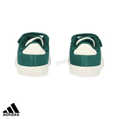Ténis Adidas verdes de trás com sola branca