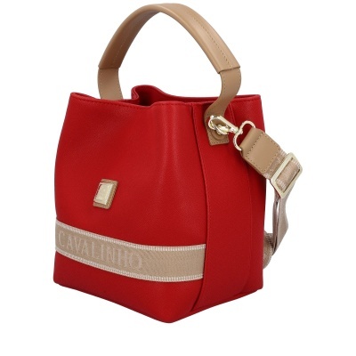 Mala vermelha tipo saco com alça bege e faixa decorativa com texto