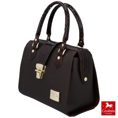 Mala feminina Cavalinho castanha com pegas em padrão imitação pele de crocodilo e fecho dourado