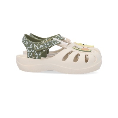 Sandália infantil plástica creme com detalhes verdes e aplique colorido frontal