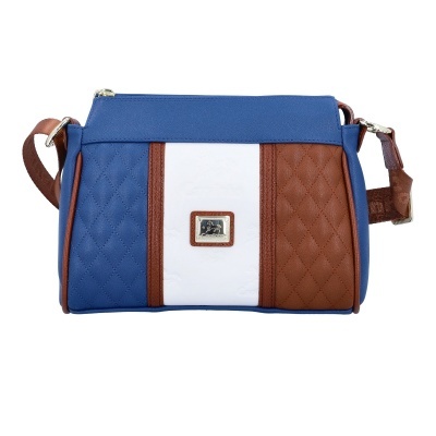 Mala de ombro tricolor com textura matelassê e placa metálica Cavalinho