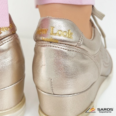 Ténis dourados metálicos com logótipo New Look London no calcanhar