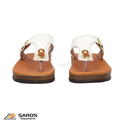 Chinelos femininos brancos em couro com sola castanha e fivela dourada