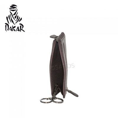 Carteira ou porta-chaves em pele castanha com fecho e argolas metálicas