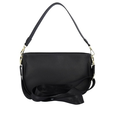 Mala de ombro preta com duas alças e fechos dourados