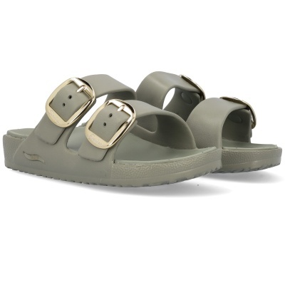 Chinelos cinza com duas tiras e fivelas metálicas