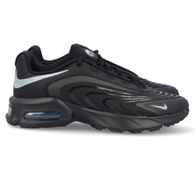 Ténis desportivos Nike Air Max preto com detalhes cinzentos e sola com gel