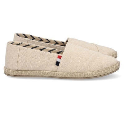 Alpercatas bege em tecido com sola de corda trançada e etiqueta colorida