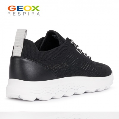 Ténis desportivos GEOX RESPIRA pretos com sola branca e detalhes em couro