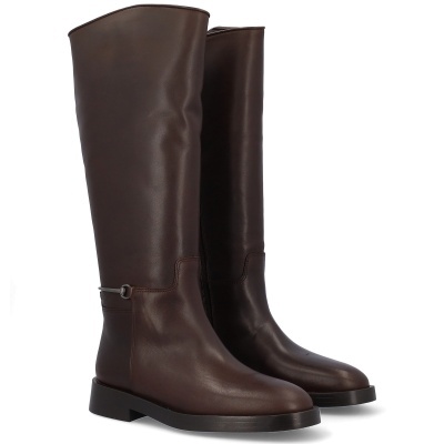 Botas altas castanhas de pele com fivela