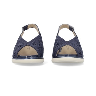 Sandálias azuis com textura perfurada e sola branca vistas de trás