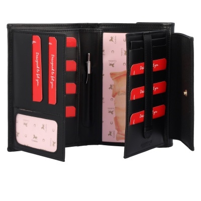 Carteira preta em couro com vários compartimentos para cartões e porta documentos