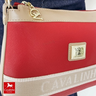 Mala vermelha e bege Cavalinho com fecho dourado e logótipo metálico