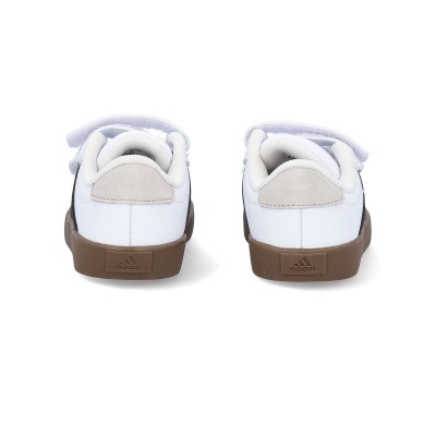 Sapatilhas Adidas brancas com sola castanha vistas de trás