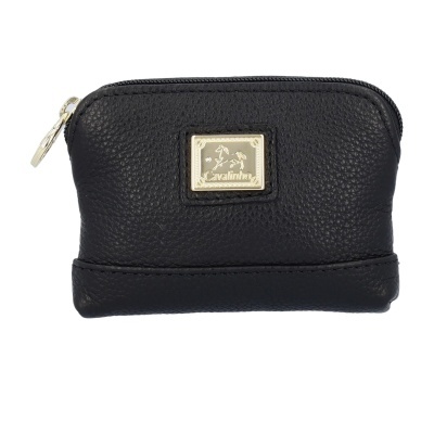 Bolsa pequena preta com fecho e placa dourada