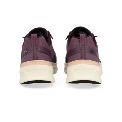 Sapatilhas Skechers roxas com sola creme vista de costas