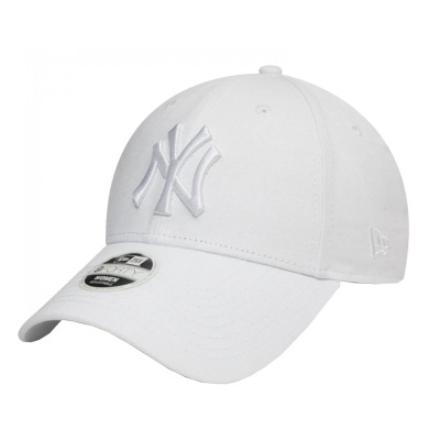 Boné branco com logo NY bordado em branco e etiqueta 9FORTY WOMEN ADJUSTABLE
