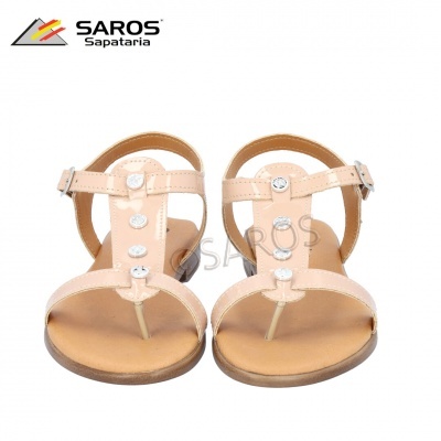 Sandálias creme de senhora com tiras e botões prateados