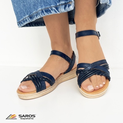 Sandálias de senhora azul-escuro com tiras entrelaçadas e sola em cortiça