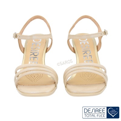 Sandálias femininas bege com tiras finas e fivela ajustável