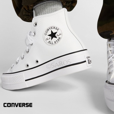 Ténis Converse All Star brancos de cano alto com detalhes pretos