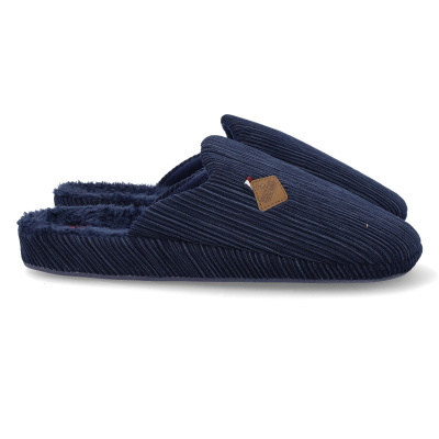 Pantufas masculinas azul escuro em veludo cotelê com interior felpudo
