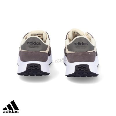 Sapatilhas Adidas brancas, cinzentas e bege vistas de trás