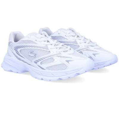 Sapatilhas desportivas brancas com detalhes cinza e logótipo Lacoste em fundo branco