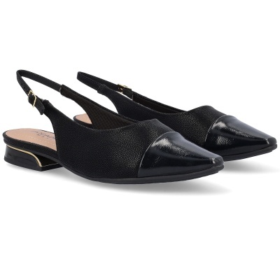 Sapatos de senhora pretos com biqueira verniz e salto curto