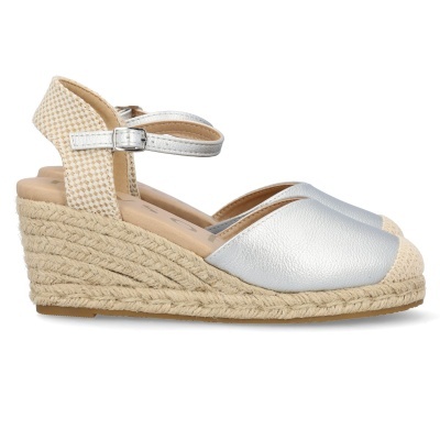 Sandálias de cunha prateadas com sola de corda e fecho de fivela